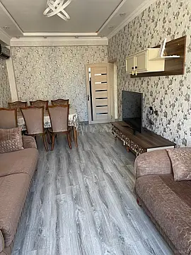 Satılır 2 otaqlı mənzil 80 m²