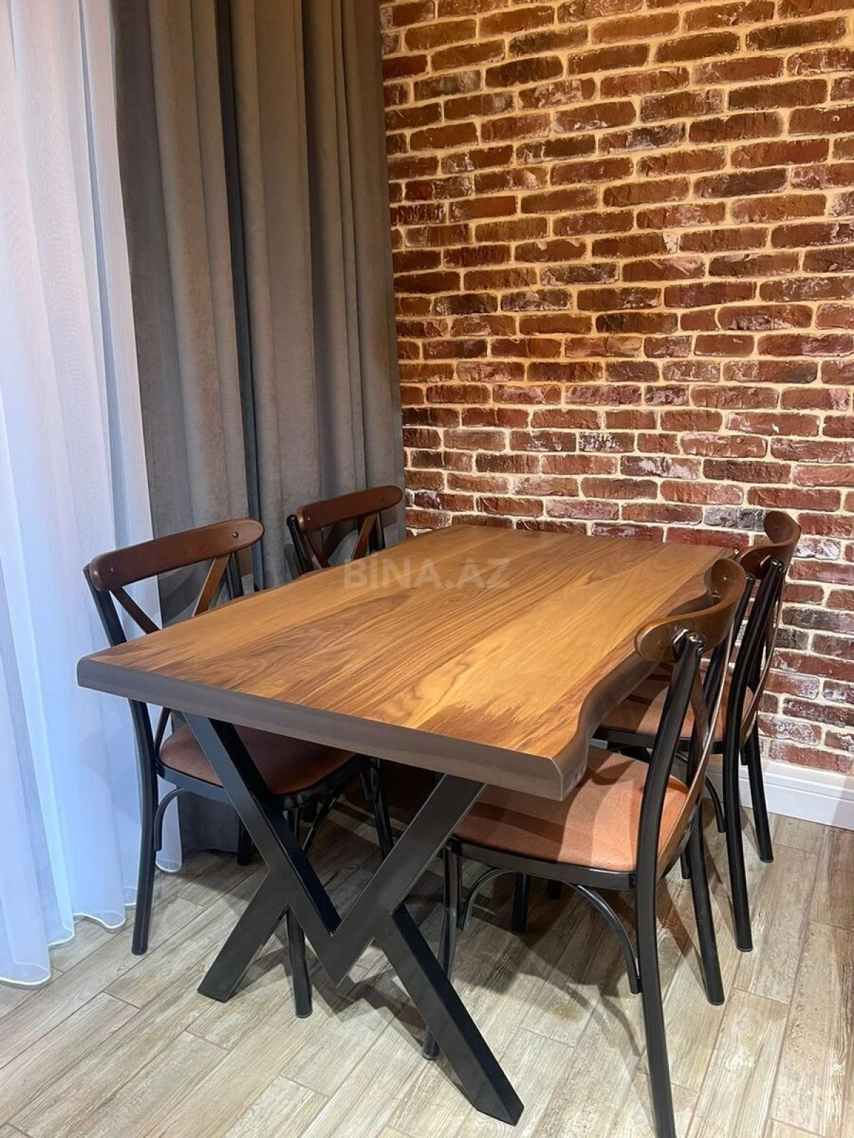 Kirayə verilir 2 otaqlı mənzil 65 m²