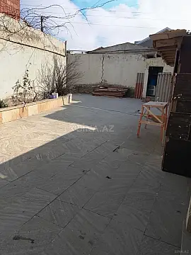 Satılır 9 otaqlı həyət evi 260 m²