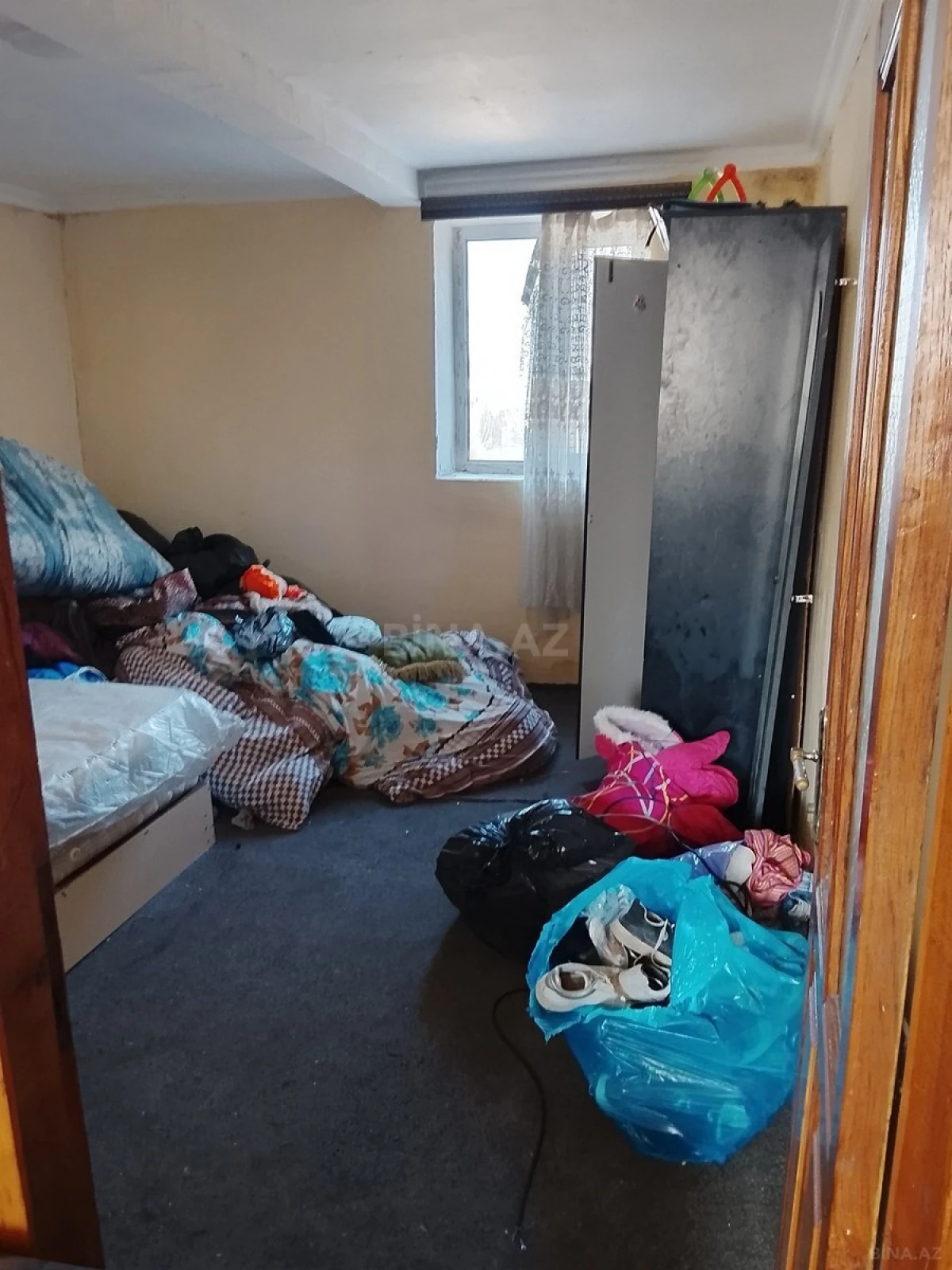 Satılır 9 otaqlı həyət evi 260 m²