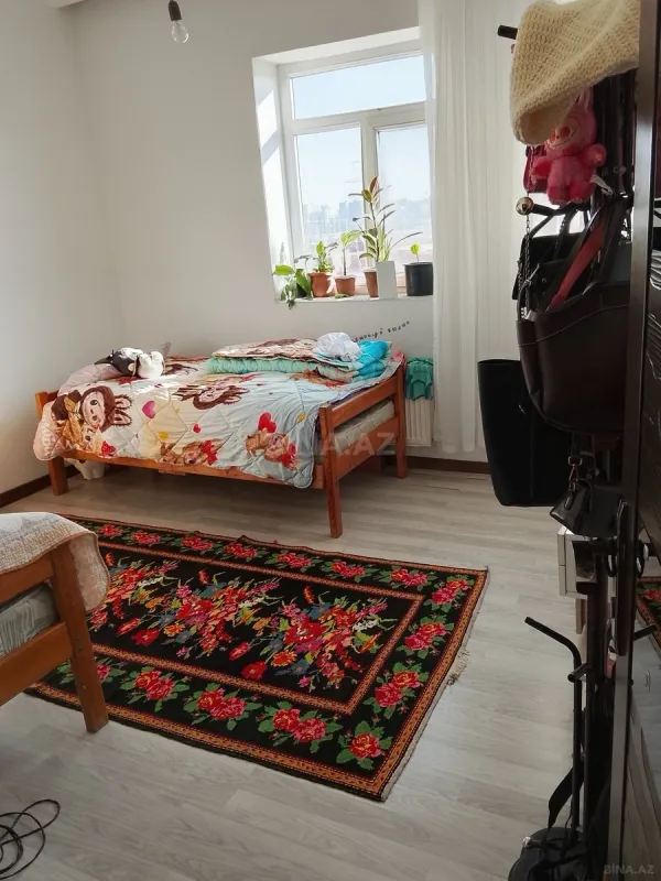 Satılır 9 otaqlı həyət evi 260 m²