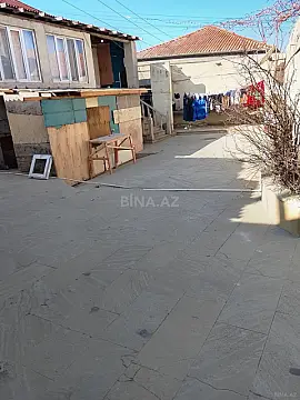 Satılır 9 otaqlı həyət evi 260 m²