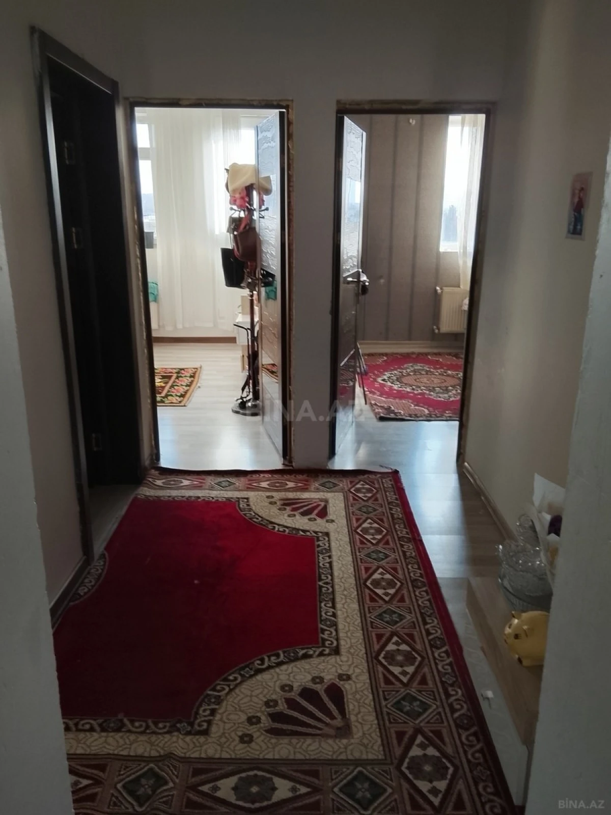 Satılır 9 otaqlı həyət evi 260 m²