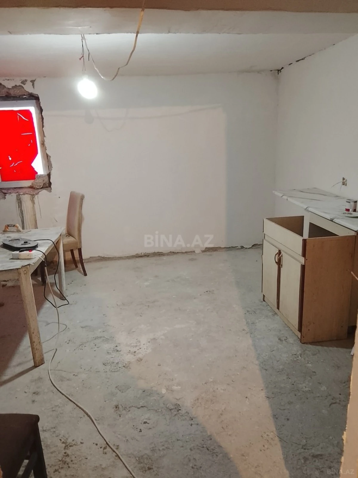 Satılır 9 otaqlı həyət evi 260 m²
