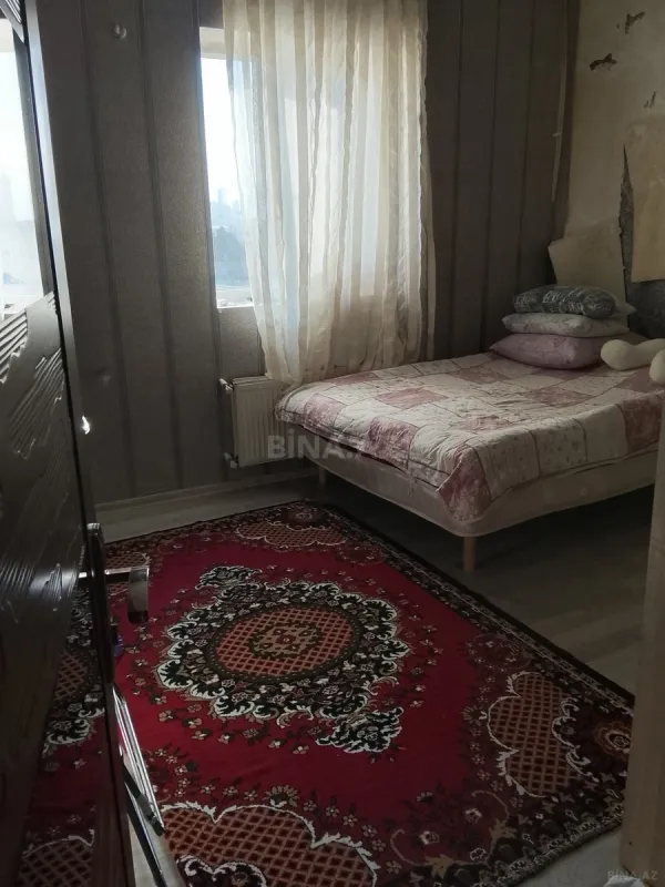 Satılır 9 otaqlı həyət evi 260 m²