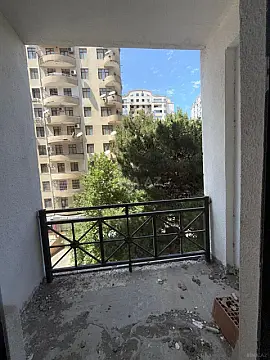 Satılır 3 otaqlı mənzil 160 m²