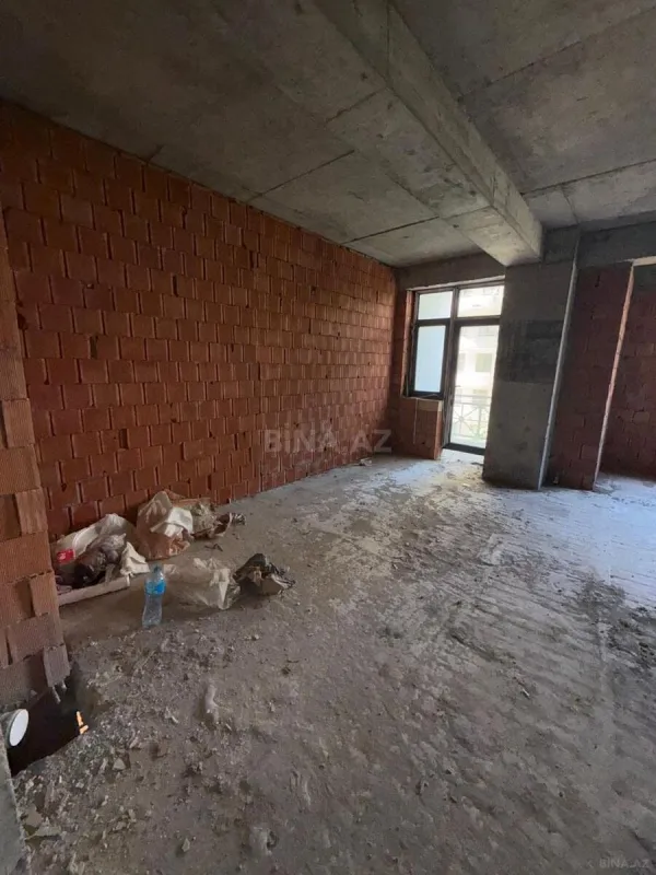 Satılır 3 otaqlı mənzil 160 m²