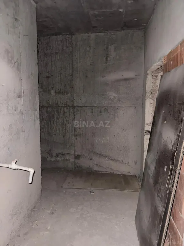 Satılır 3 otaqlı mənzil 160 m²