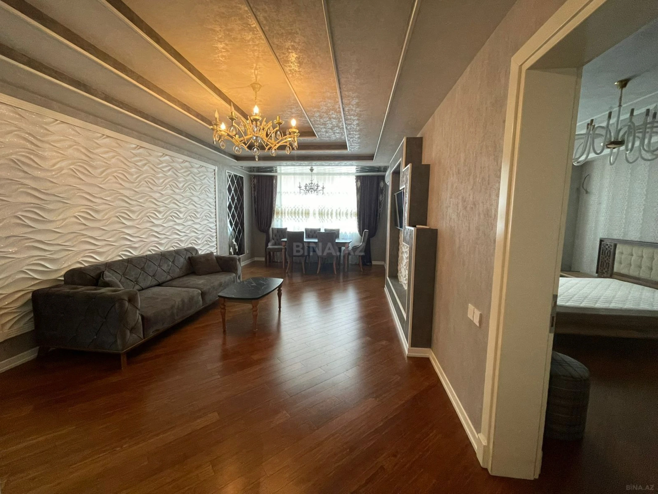 Kirayə verilir 2 otaqlı mənzil 98 m²