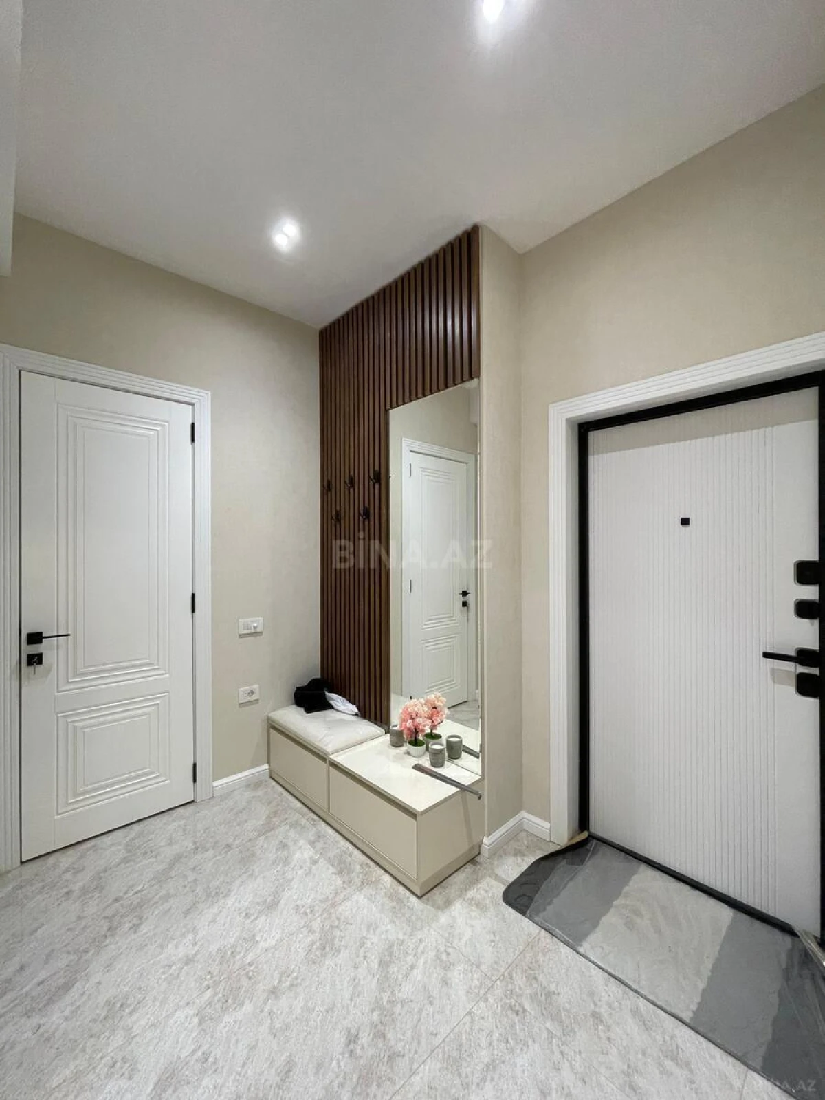 Satılır 2 otaqlı mənzil 65 m²