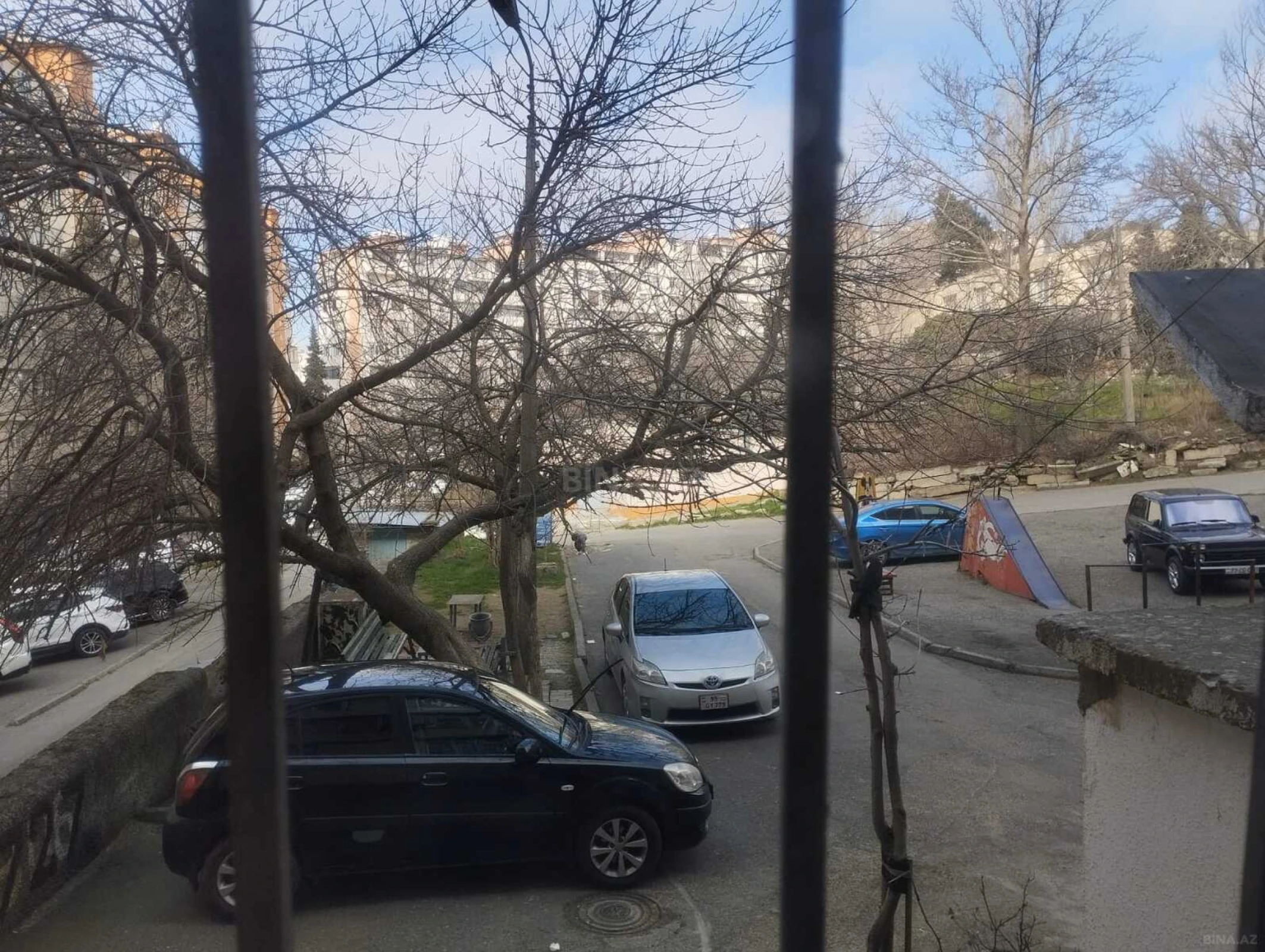 Satılır 3 otaqlı mənzil 70 m²