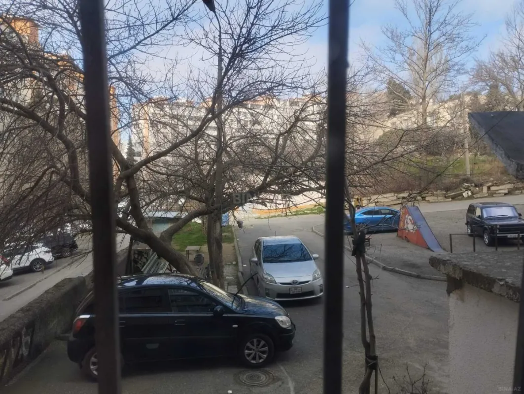 Satılır 3 otaqlı mənzil 70 m²