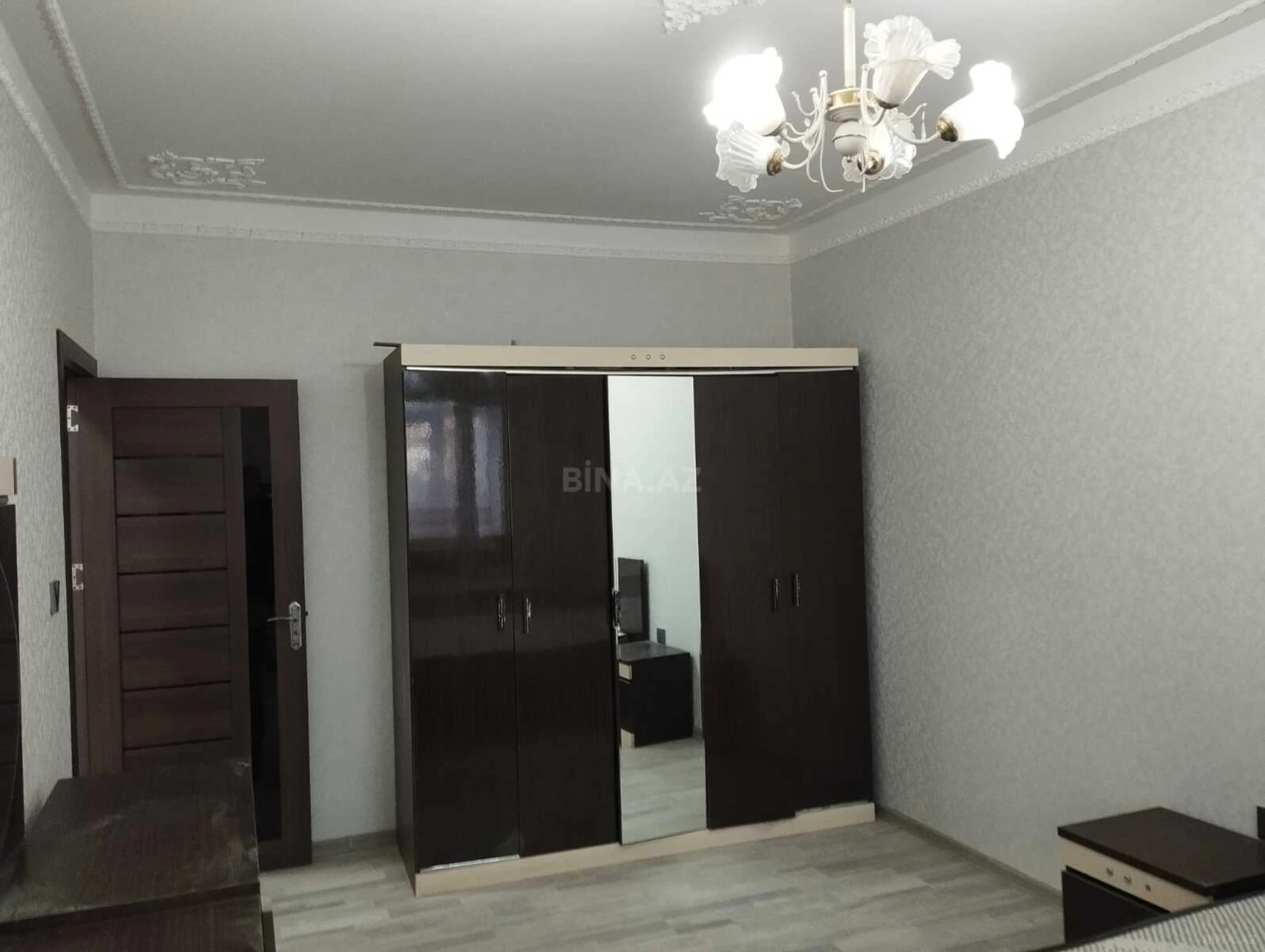 Satılır 3 otaqlı mənzil 70 m²