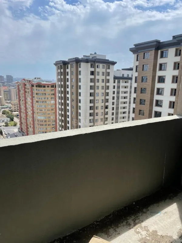 Satılır 2 otaqlı mənzil 76 m²