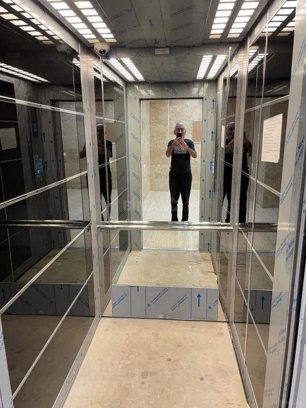 Satılır 2 otaqlı mənzil 76 m²