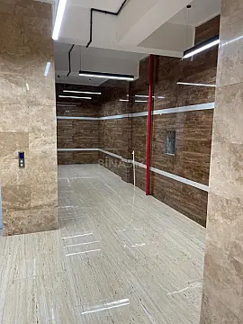 Satılır 2 otaqlı mənzil 76 m²