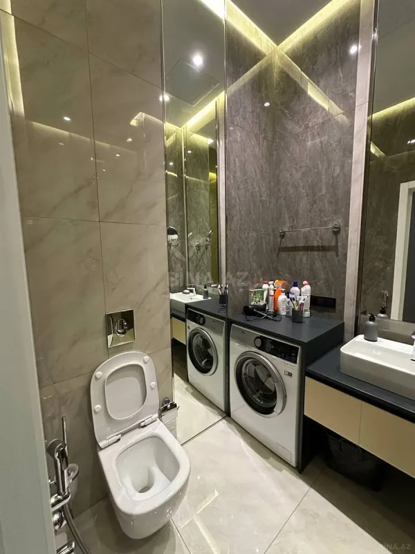 Satılır 2 otaqlı mənzil 63 m²