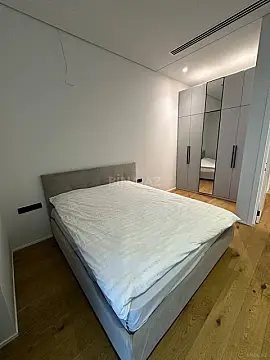 Satılır 2 otaqlı mənzil 63 m²