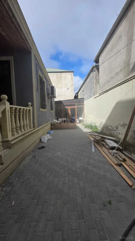 Satılır 4 otaqlı həyət evi 130 m²
