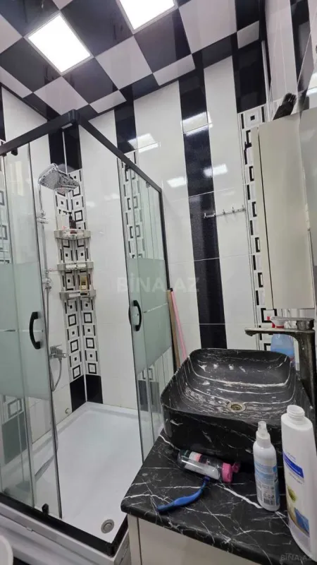 Satılır 4 otaqlı həyət evi 130 m²