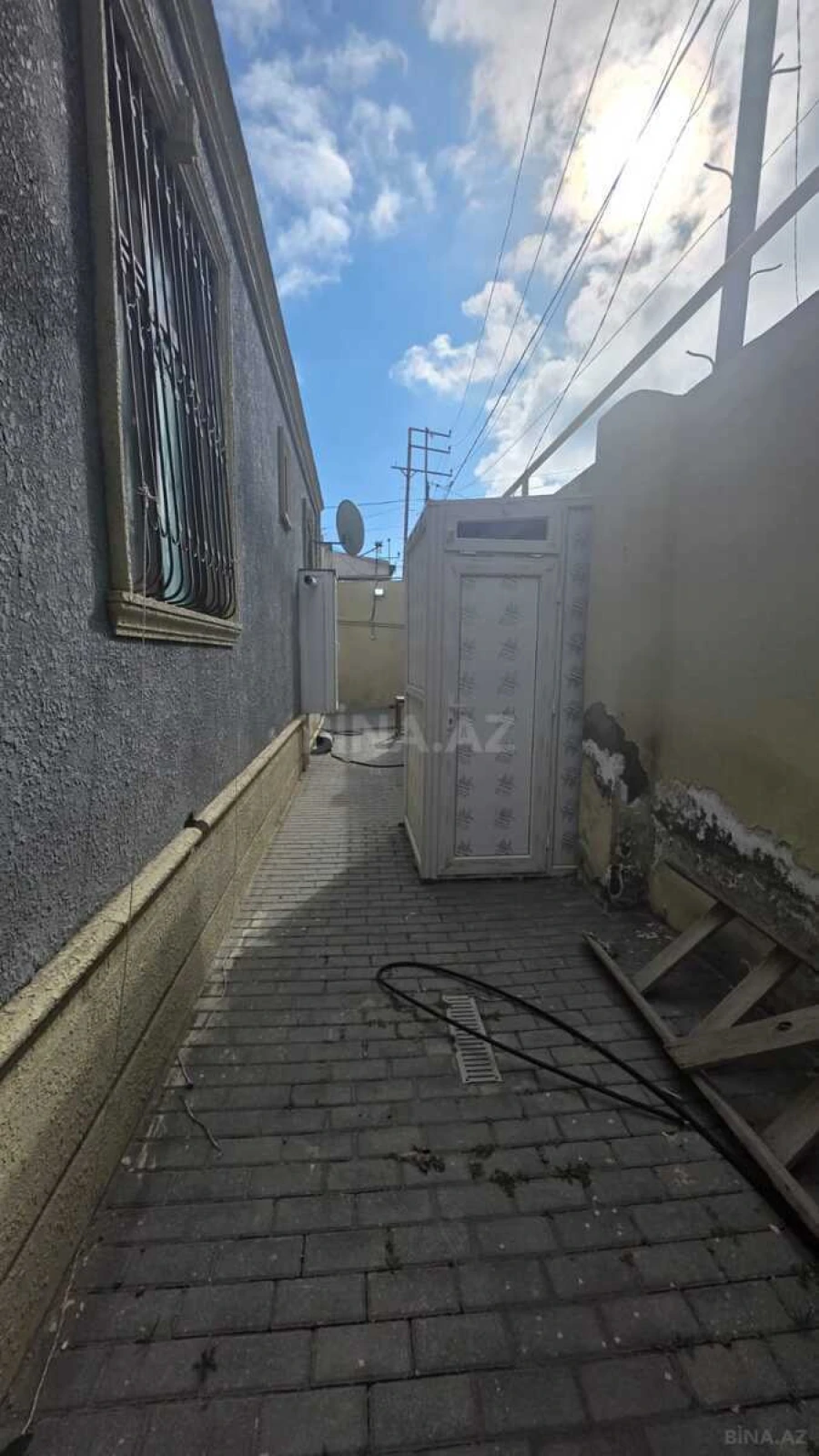 Satılır 4 otaqlı həyət evi 130 m²