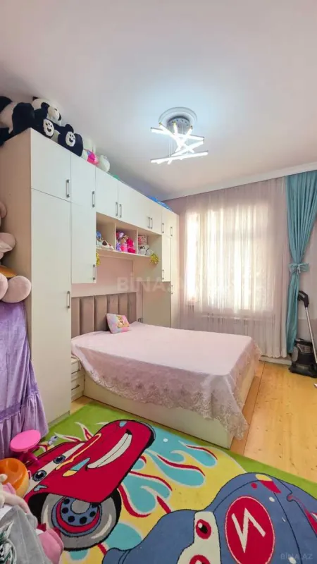 Satılır 4 otaqlı həyət evi 130 m²