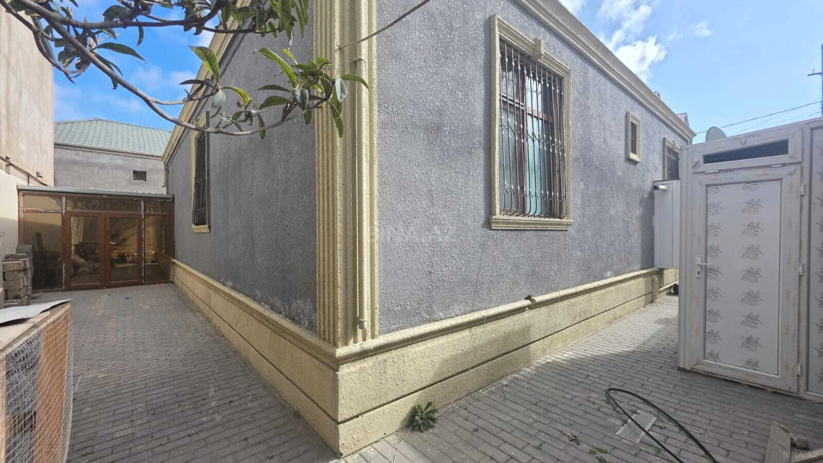 Satılır 4 otaqlı həyət evi 130 m²