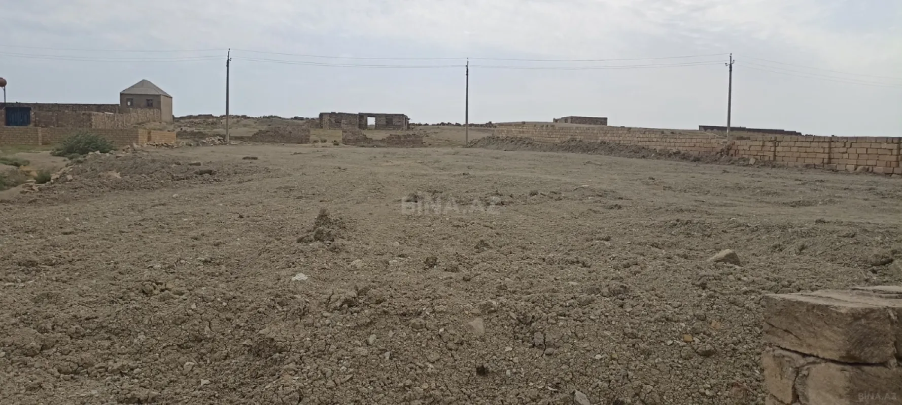 Satılır torpaq sahəsi 20 m²