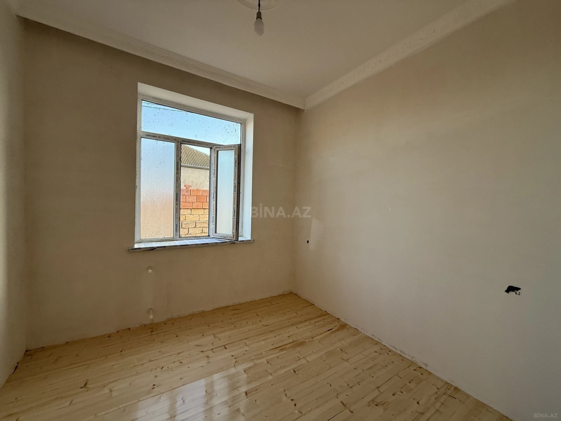 Satılır 4 otaqlı həyət evi 120 m²