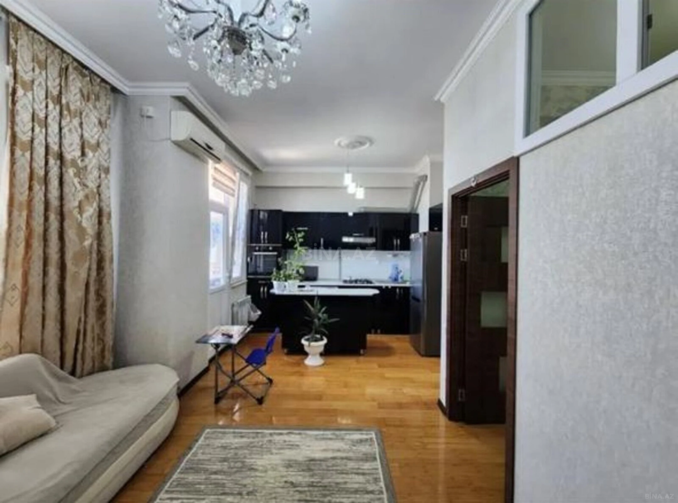 Kirayə verilir 2 otaqlı mənzil 45 m²