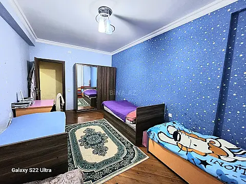 Satılır 3 otaqlı mənzil 142 m²
