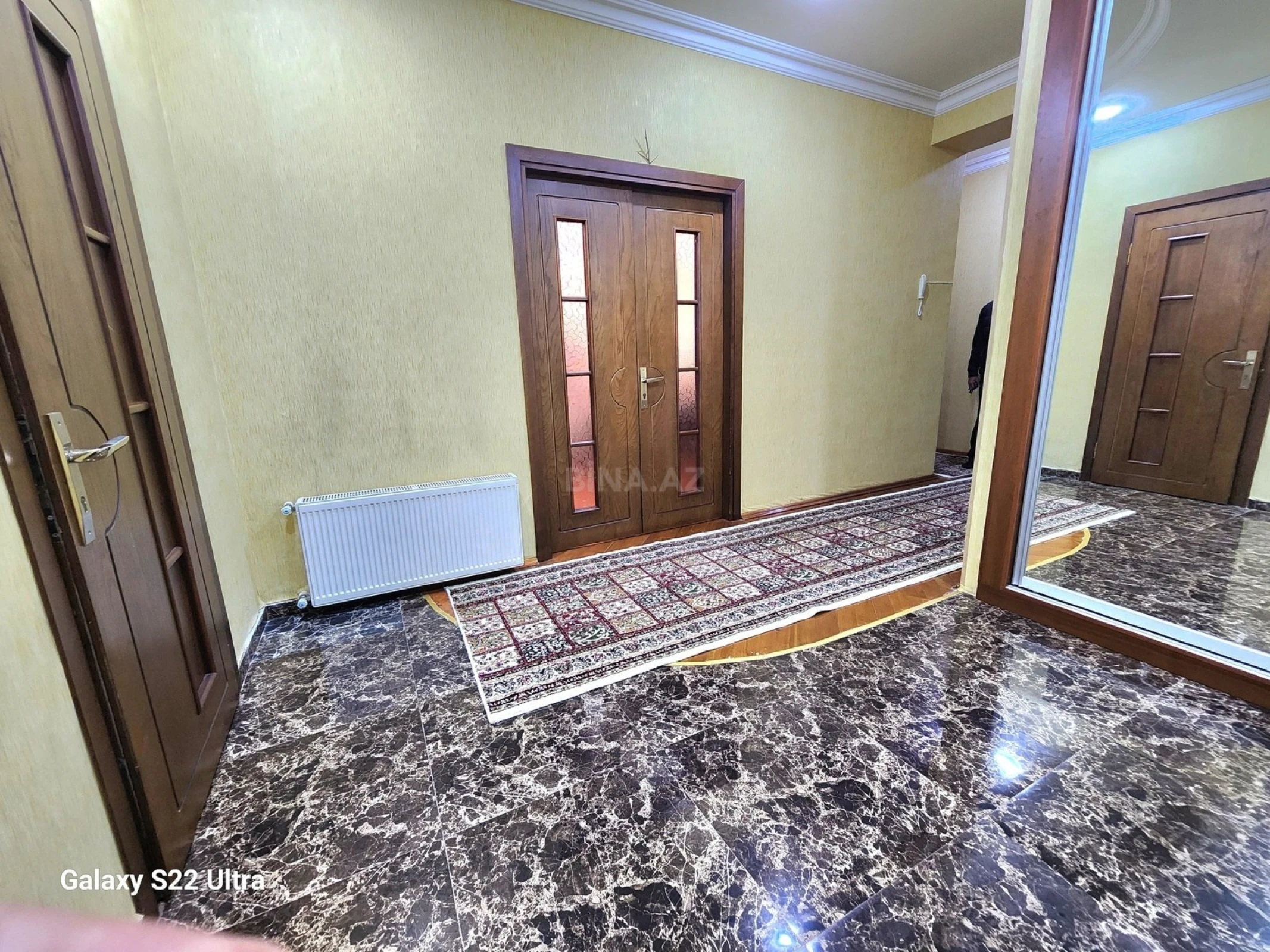 Satılır 3 otaqlı mənzil 142 m²