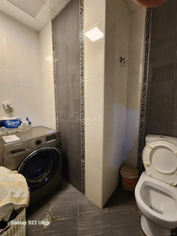 Satılır 3 otaqlı mənzil 142 m²