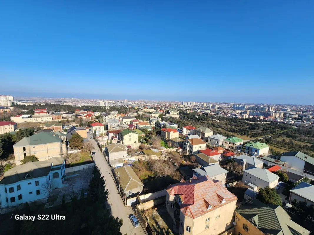 Satılır 3 otaqlı mənzil 142 m²
