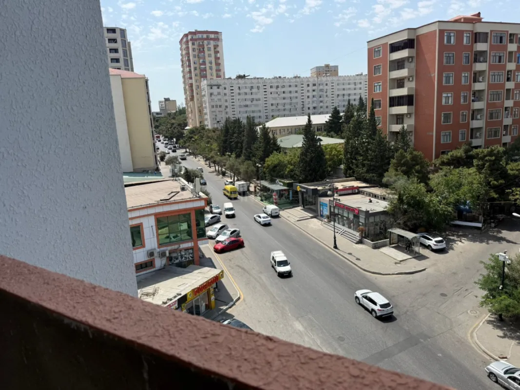 Satılır 3 otaqlı mənzil 94 m²