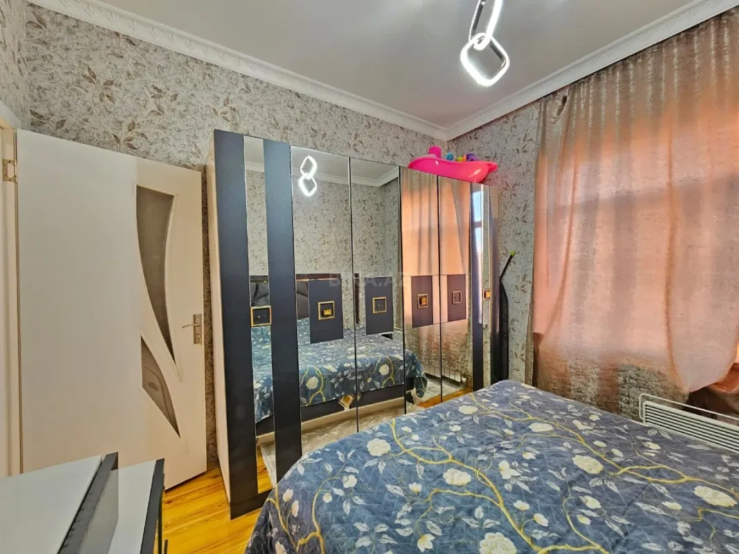Satılır 4 otaqlı həyət evi 100 m²