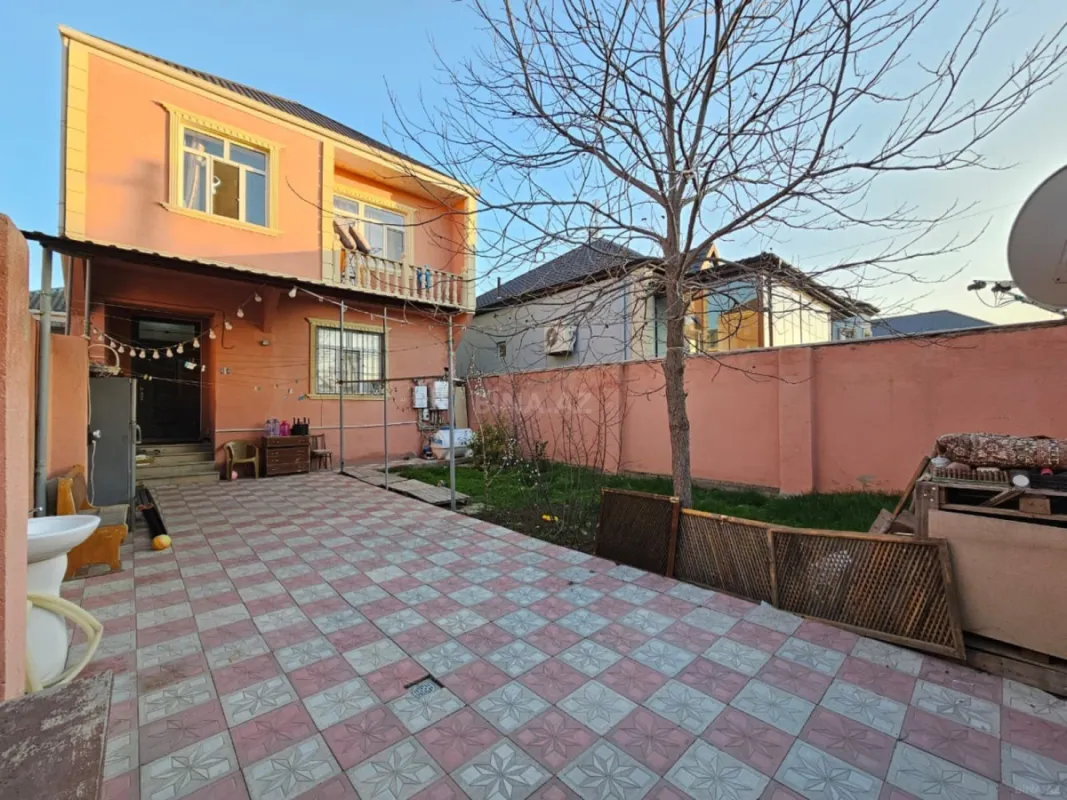 Satılır 4 otaqlı həyət evi 100 m²