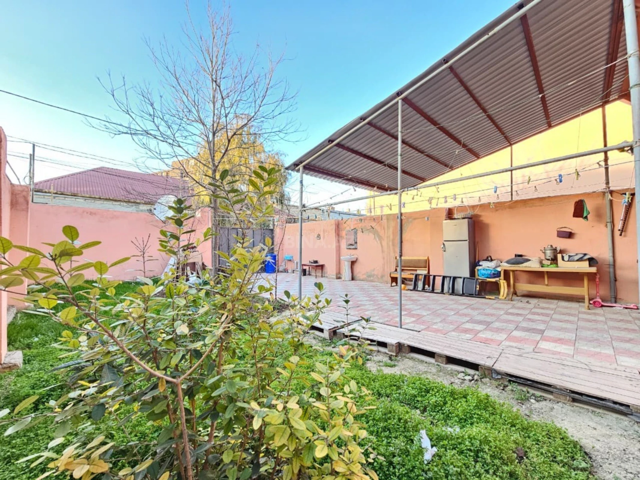 Satılır 4 otaqlı həyət evi 100 m²