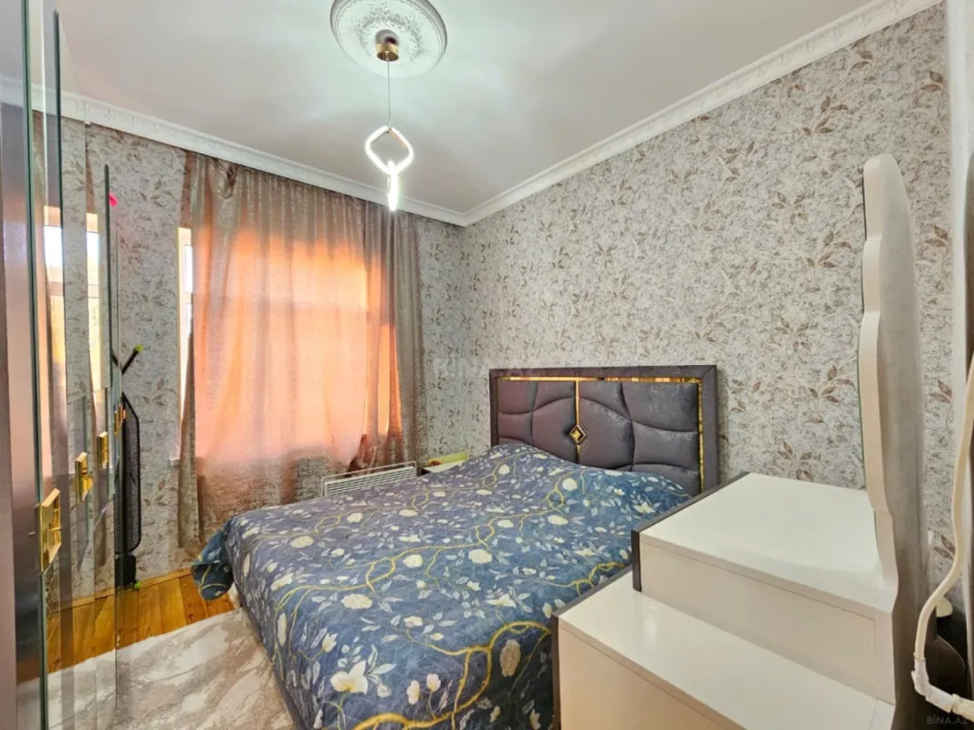 Satılır 4 otaqlı həyət evi 100 m²