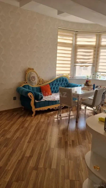 Satılır 3 otaqlı mənzil 126 m²