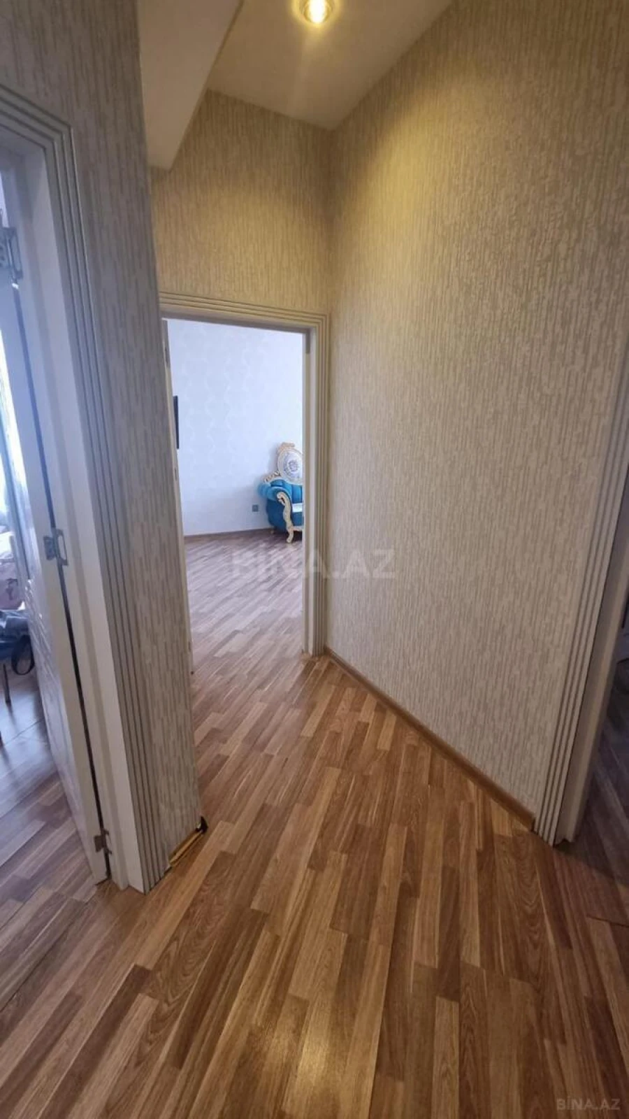 Satılır 3 otaqlı mənzil 126 m²