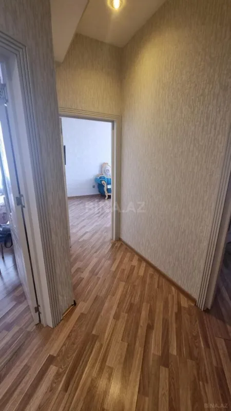 Satılır 3 otaqlı mənzil 126 m²