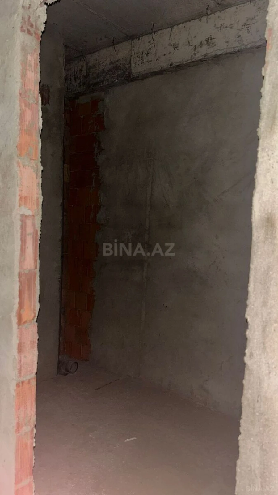 Satılır 2 otaqlı mənzil 83 m²