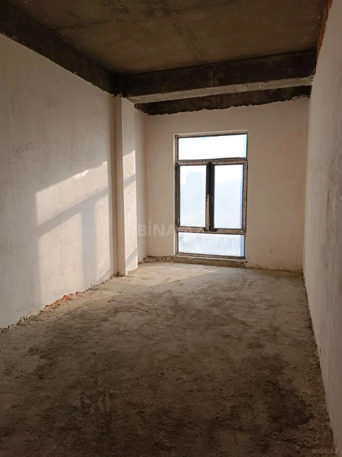Satılır 3 otaqlı mənzil 123 m²