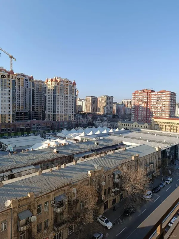 Satılır 3 otaqlı mənzil 123 m²