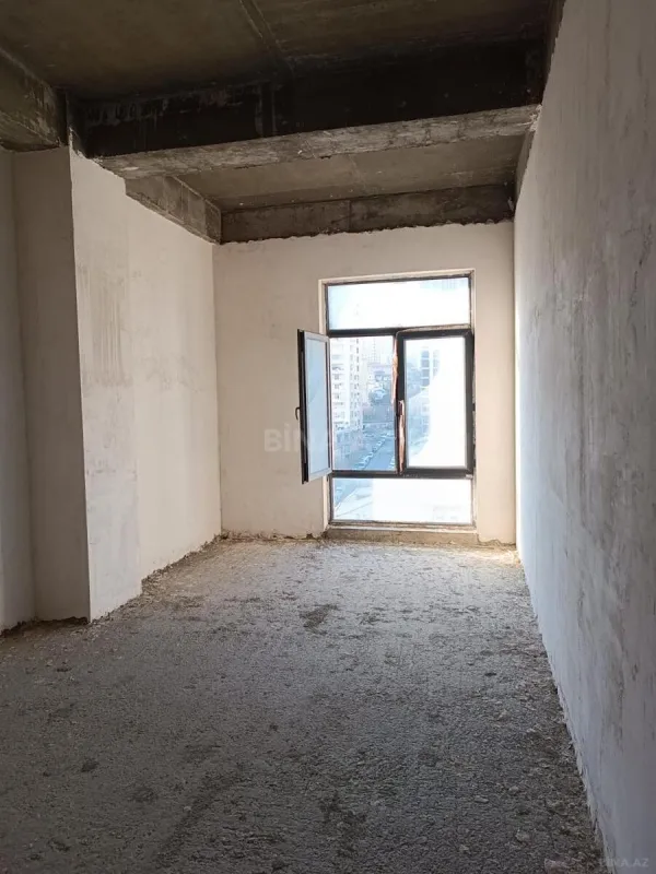 Satılır 3 otaqlı mənzil 123 m²