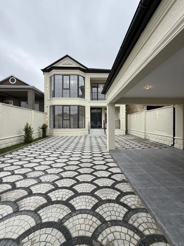 Satılır 7 otaqlı həyət evi 200 m²