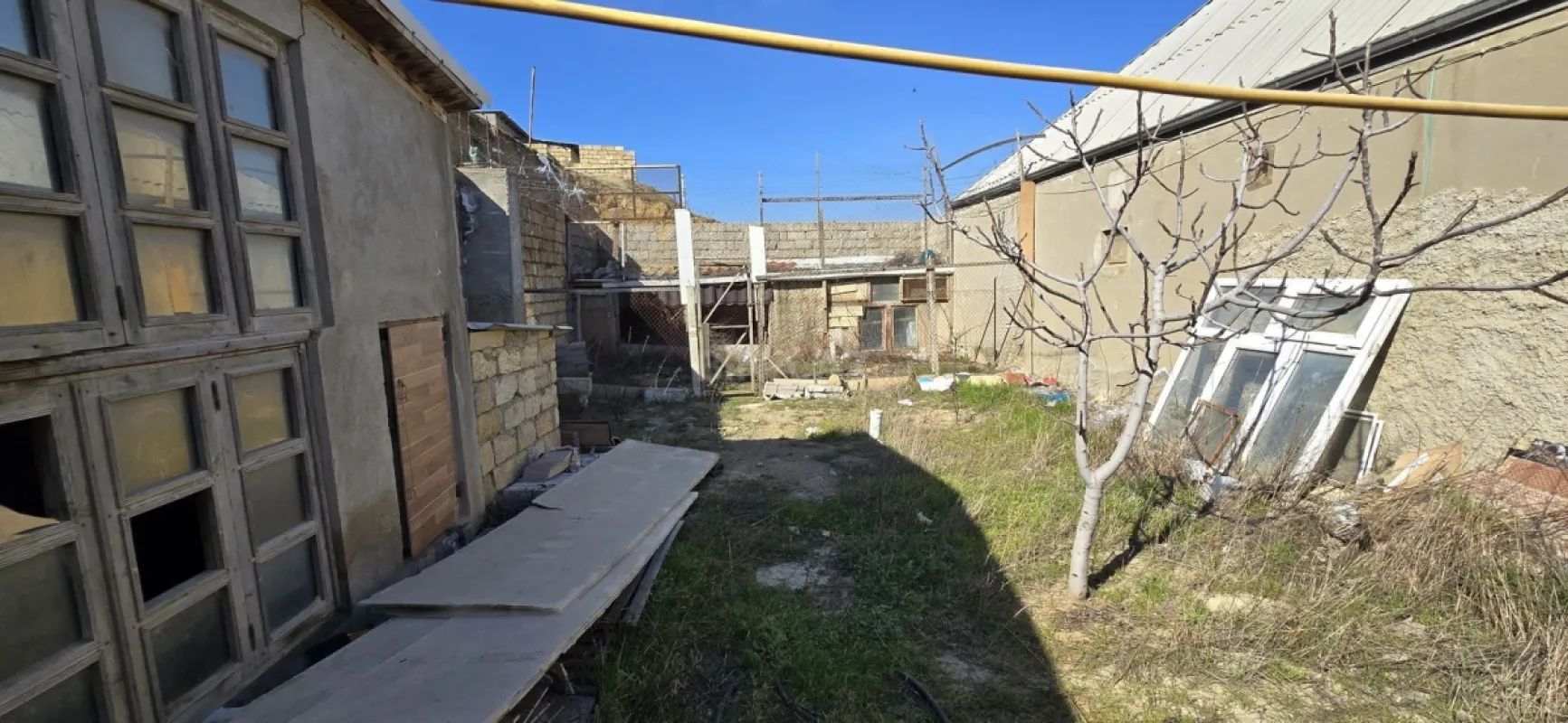 Satılır 4 otaqlı həyət evi 120 m²