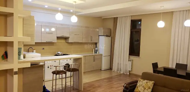 Kirayə verilir 2 otaqlı mənzil 70 m²