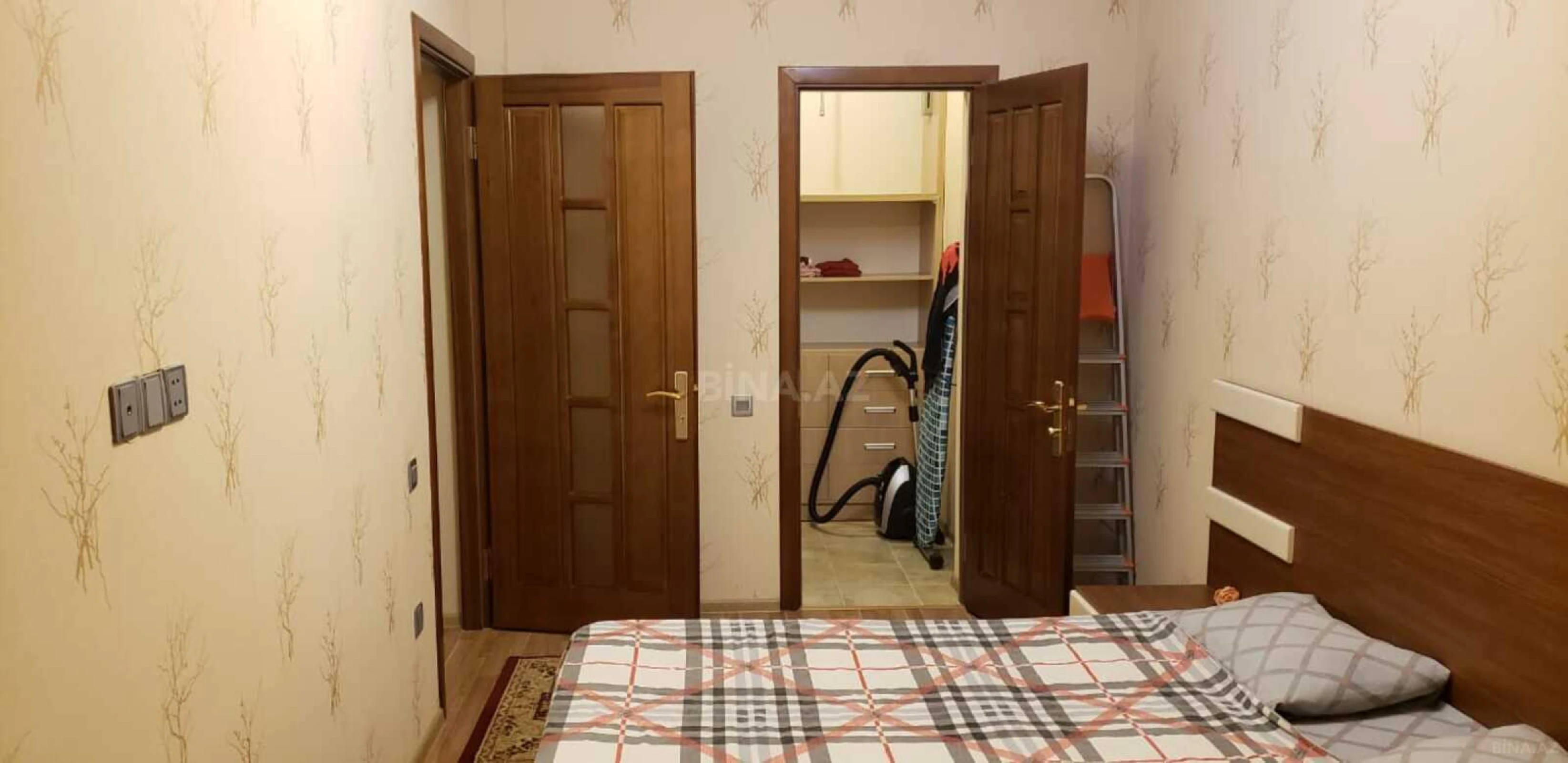 Kirayə verilir 2 otaqlı mənzil 70 m²